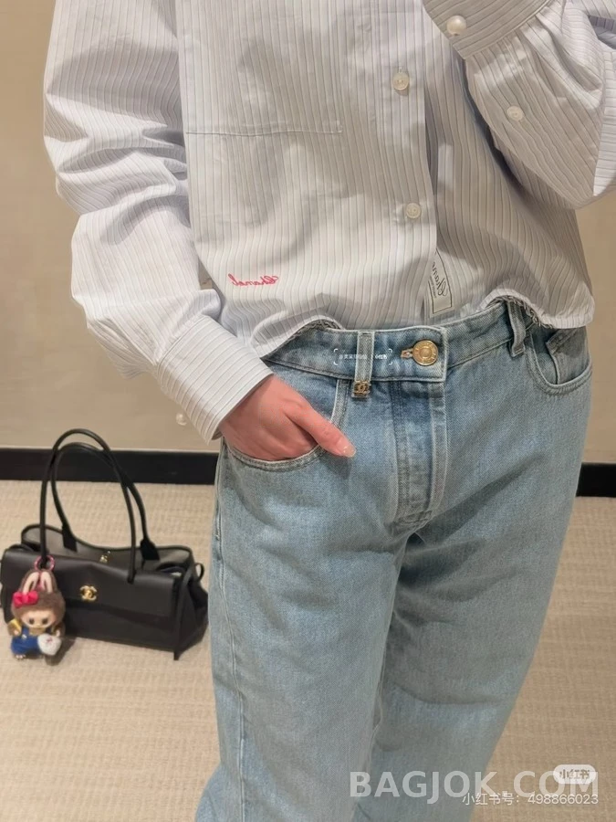 샤넬 샤넬 메탈 로고 스트레이트 데님 상세 이미지