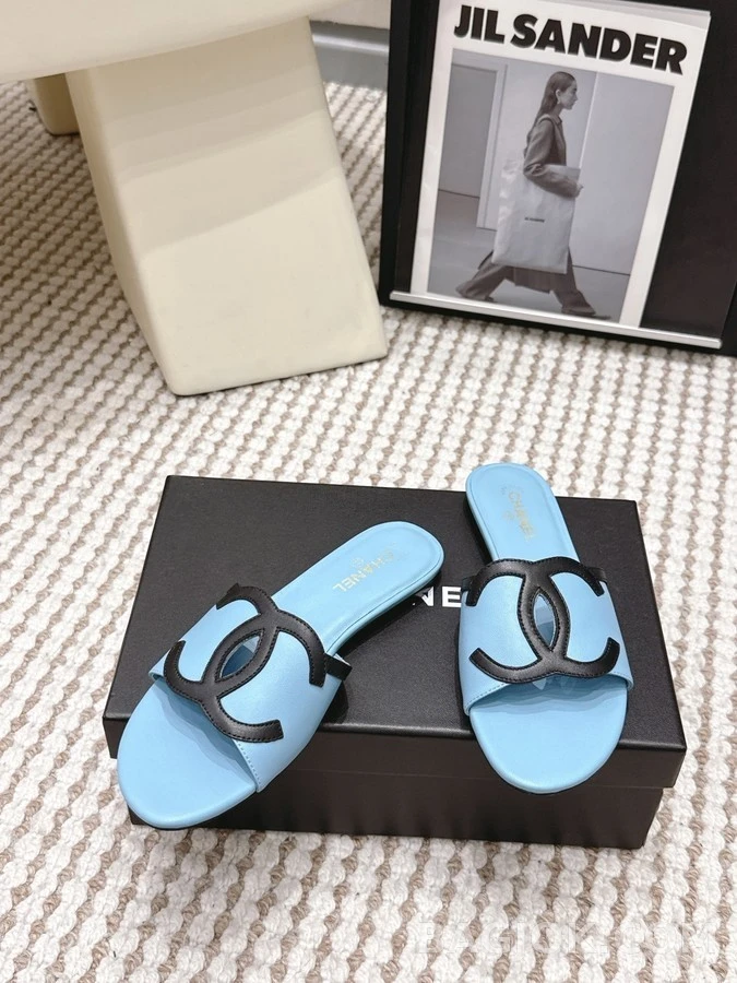 샤넬 샤넬 더블 C 로고 슬라이드 샌들 상세 이미지