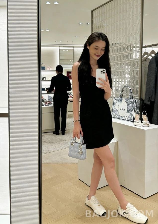 디올 디올 레이스업 램스킨 스니커즈 상세 이미지