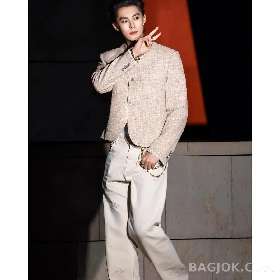 루이비통 루이비통 모노그램 자수 데님 팬츠 상세 이미지