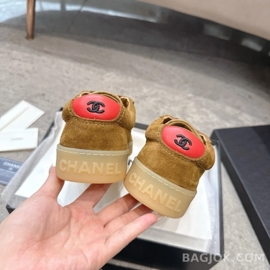 샤넬 샤넬 스웨이드 스니커즈 상세 이미지