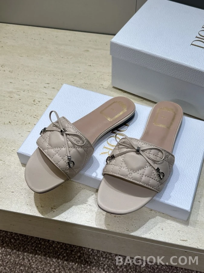 디올 디올 까나쥬 퀼팅 보우 플랫 샌들 상세 이미지