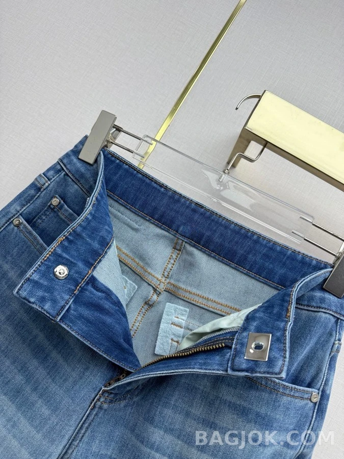 샤넬 샤넬 더블 C 버튼 플레어 데님 팬츠 상세 이미지