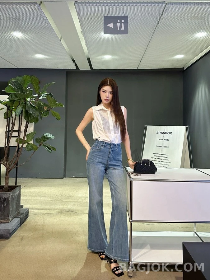 샤넬 샤넬 더블 C 버튼 플레어 데님 팬츠 상세 이미지