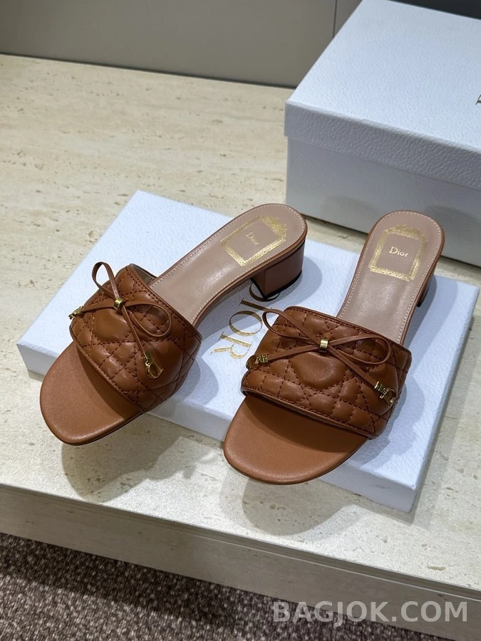 디올 디올 까나쥬 퀼팅 리본 블록힐 뮬 상세 이미지