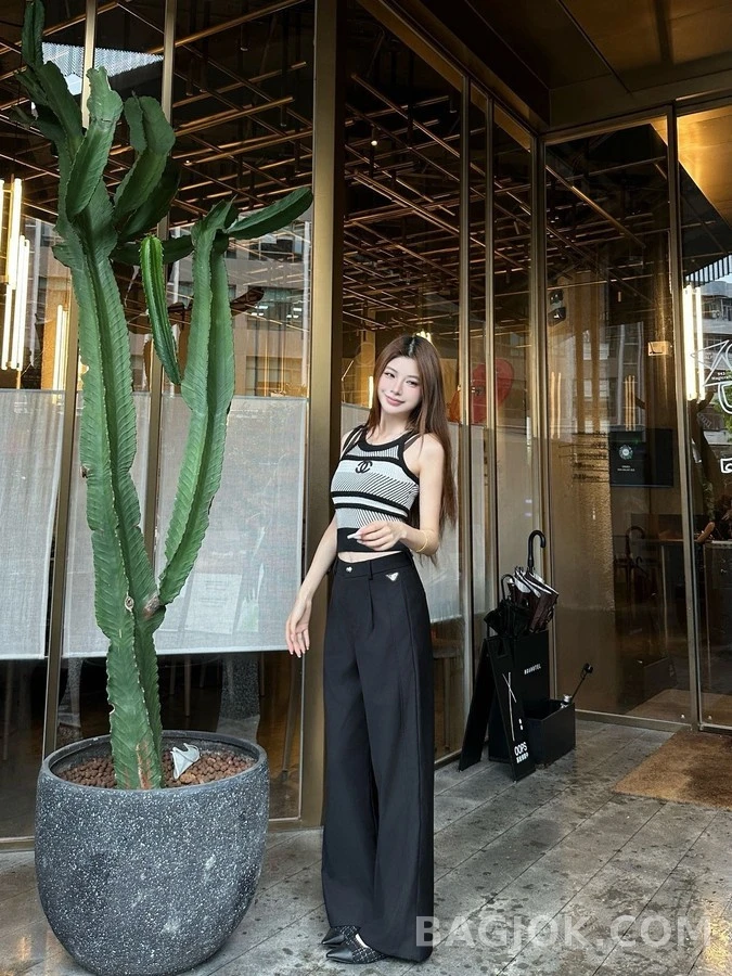 프라다 프라다 플리츠 와이드 팬츠 상세 이미지