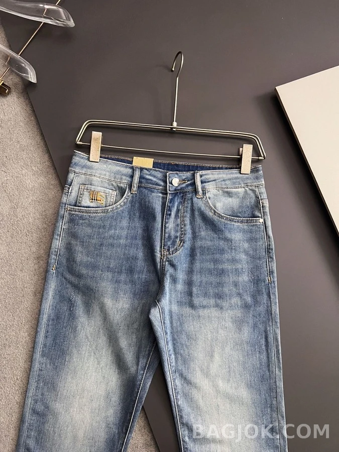 버버리 버버리 워싱 데님 팬츠 상세 이미지