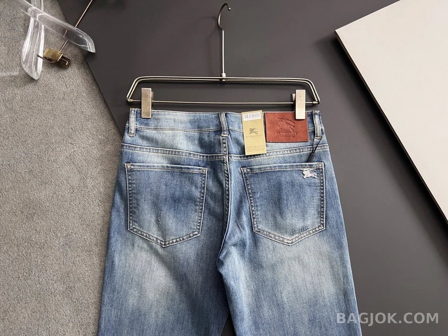 버버리 버버리 워싱 데님 팬츠 상세 이미지
