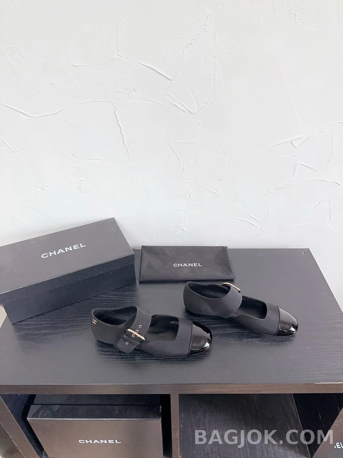 샤넬 샤넬 캡토 버클 플랫 상세 이미지