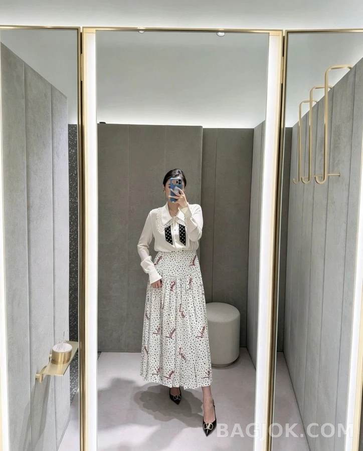 발렌티노 발렌티노 레터링 도트 플리츠 스커트 상세 이미지