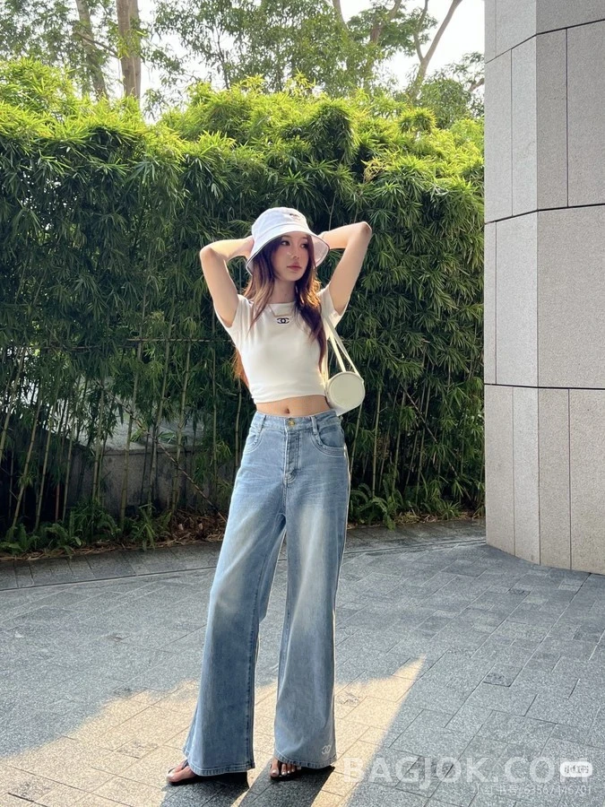 샤넬 샤넬 더블 C 로고 자수 와이드 데님 팬츠 상세 이미지