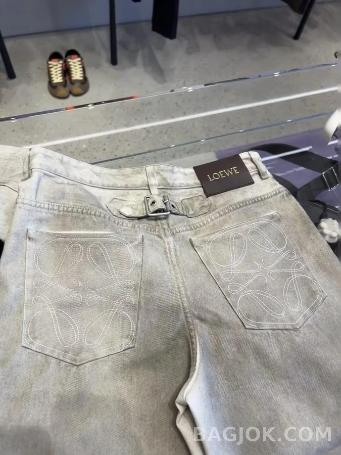 로에베 로에베 아나그램 워싱 데님 팬츠 상세 이미지