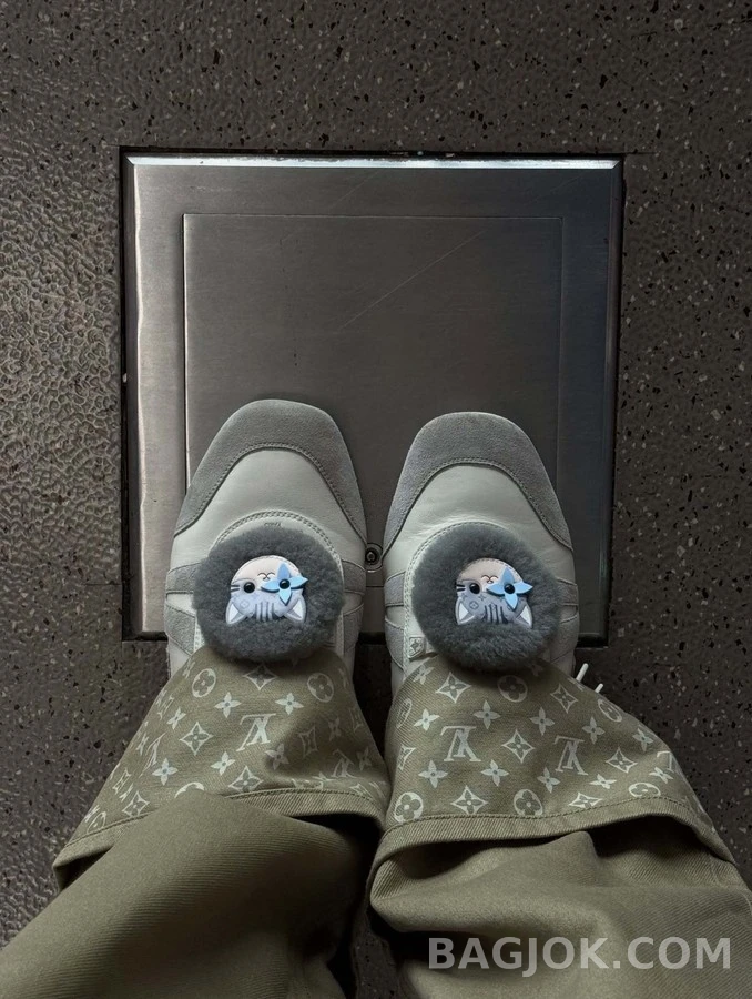 루이비통 루이비통 모노그램 롤업 와이드 데님 팬츠 상세 이미지