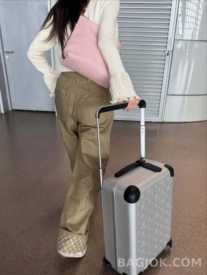 루이비통 루이비통 모노그램 롤업 와이드 데님 팬츠 상세 이미지