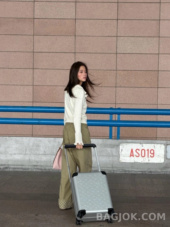 루이비통 루이비통 모노그램 롤업 와이드 데님 팬츠 상세 이미지