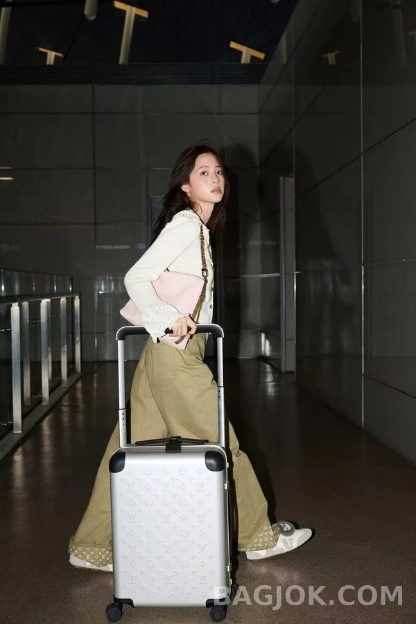 루이비통 루이비통 모노그램 롤업 와이드 데님 팬츠 상세 이미지