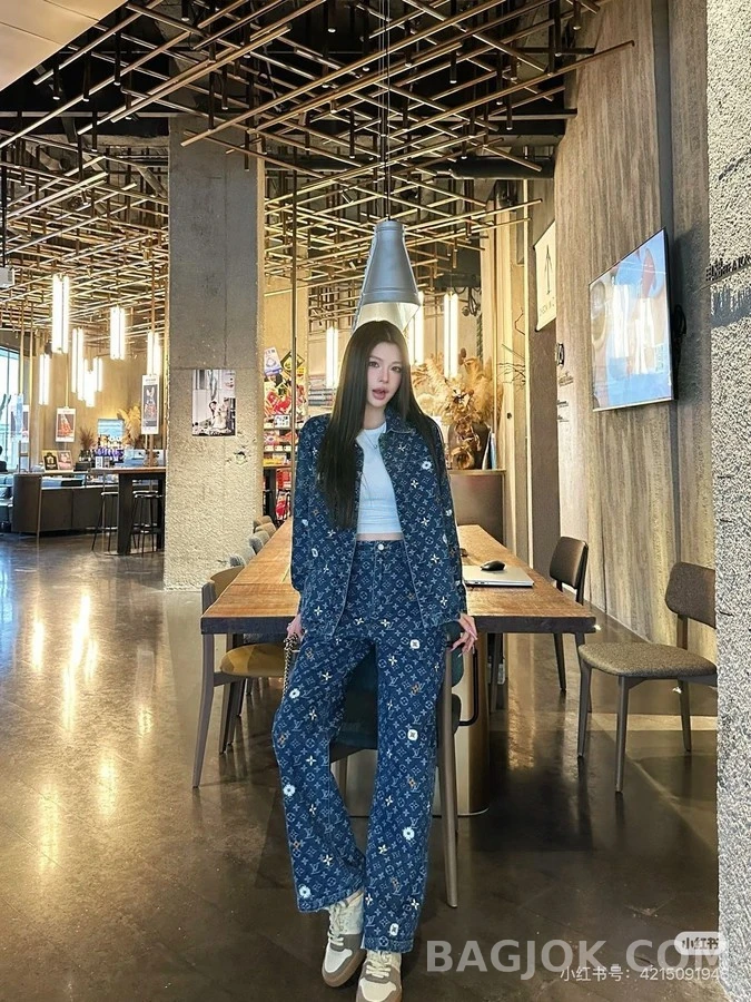 루이비통 루이비통 모노그램 데이지 자수 데님 팬츠 상세 이미지