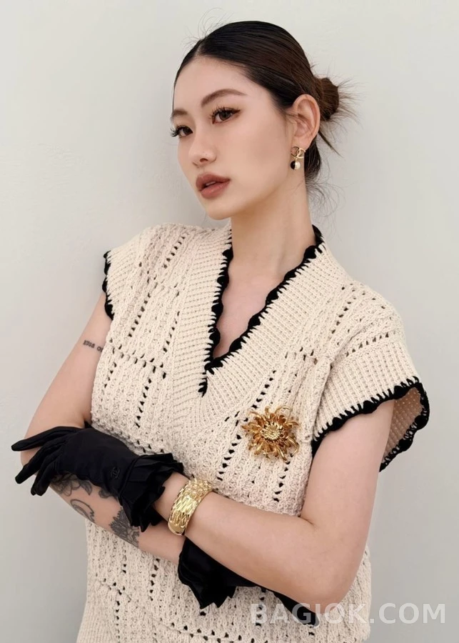 샤넬 샤넬 로고 투톤 진주 귀걸이 상세 이미지
