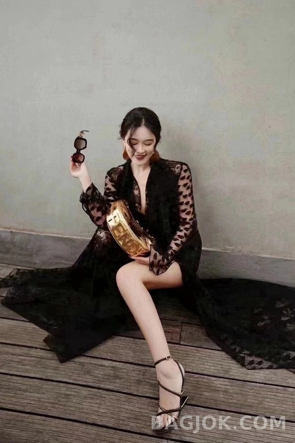 펜디 펜디 로고 오버사이즈 선글라스 상세 이미지