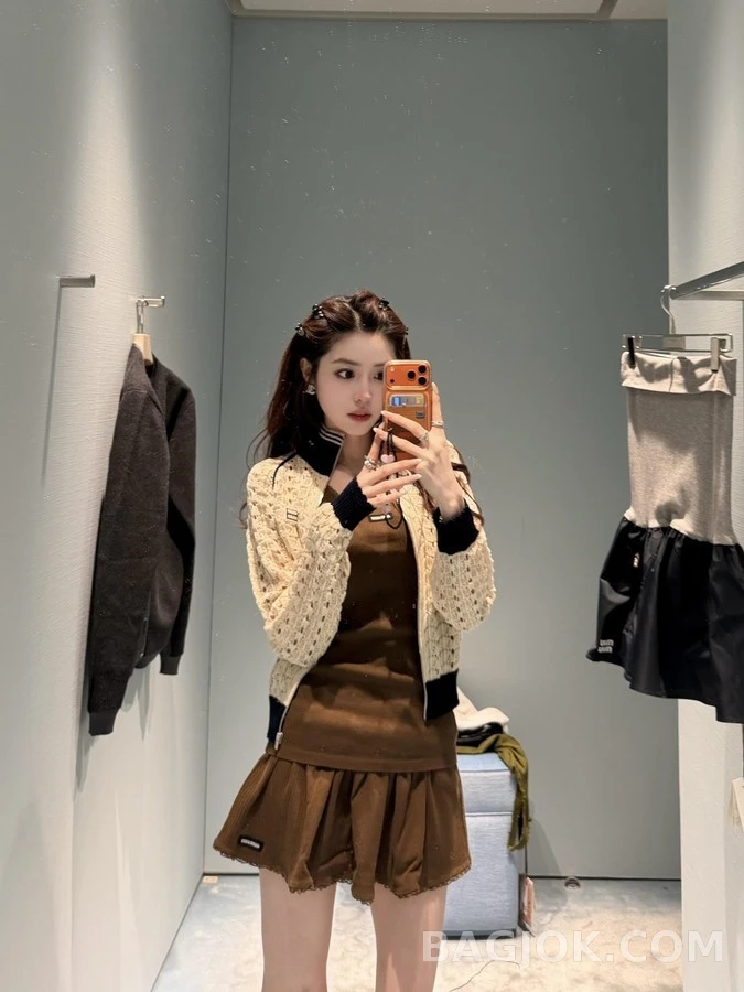 미우미우 미우미우 로고 레이스 플레어 스커트 상세 이미지