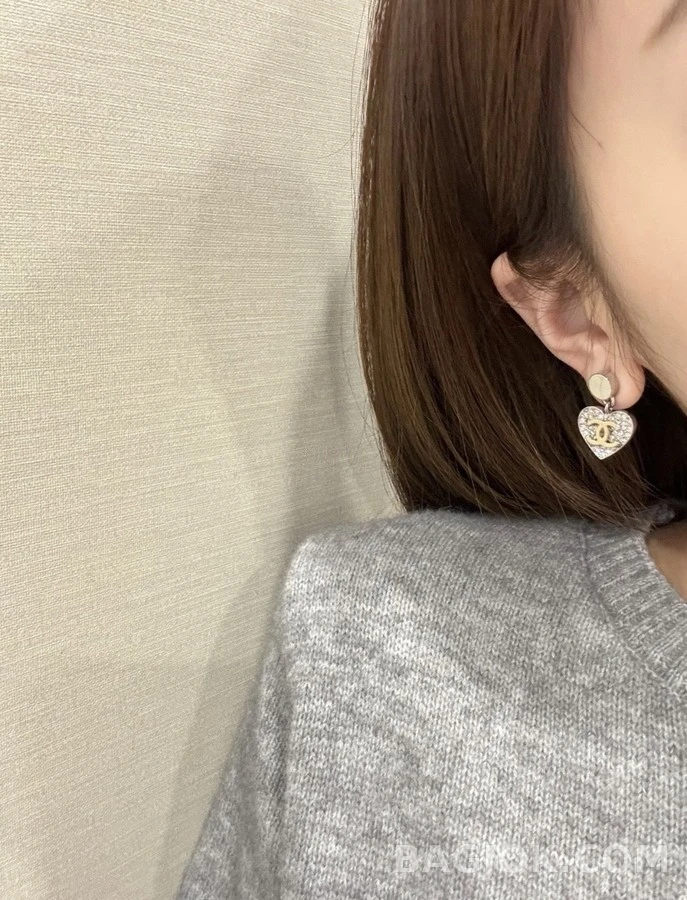 샤넬 샤넬 하트 파베 더블 C 드롭 이어링 상세 이미지