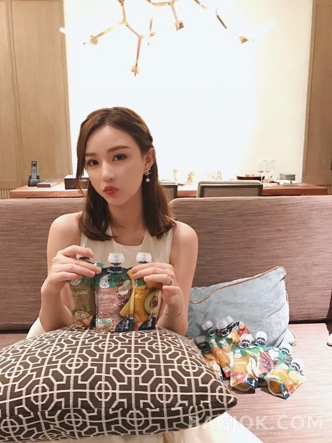 샤넬 샤넬 로고 크리스탈 진주 드롭 귀걸이 상세 이미지