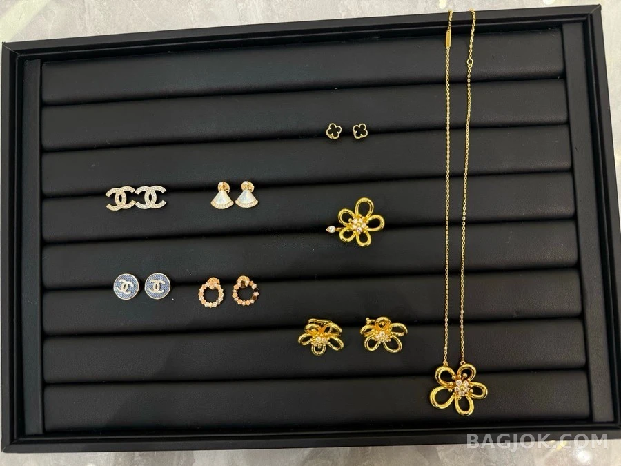 샤넬 샤넬 로고 데님 귀걸이 상세 이미지