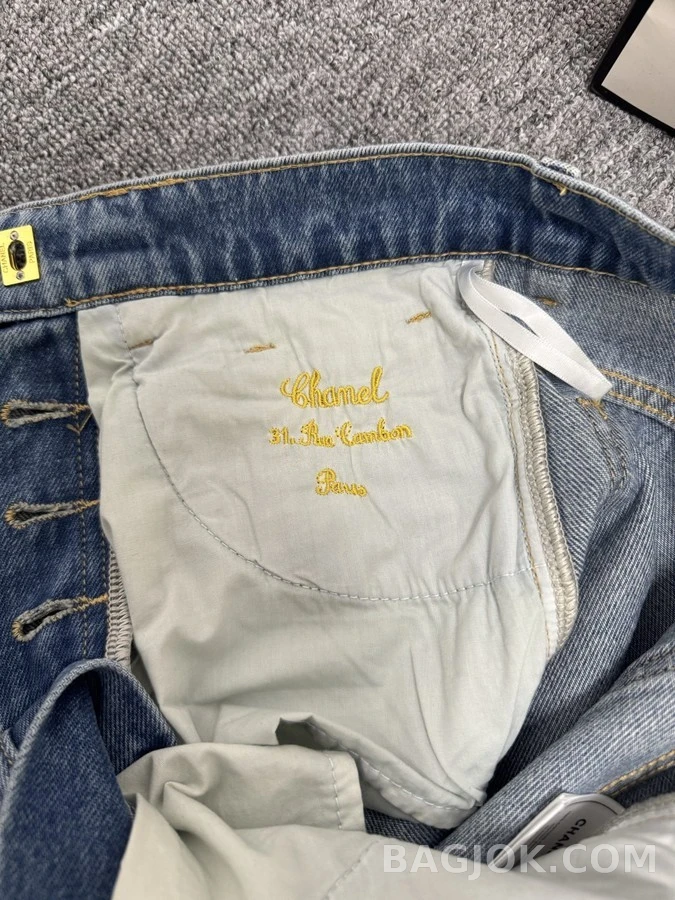 샤넬 샤넬 로고 와이드핏 데님 팬츠 상세 이미지