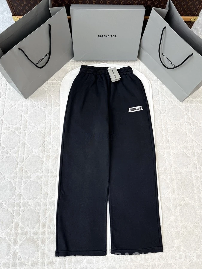 발렌시아가 발렌시아가 테이프 라벨 트레이닝 팬츠 상세 이미지