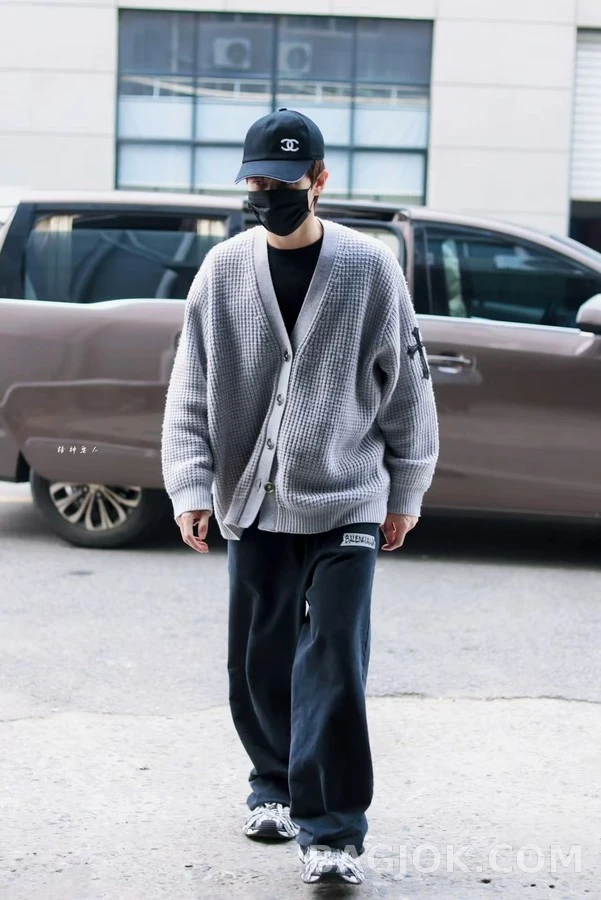 발렌시아가 발렌시아가 테이프 라벨 트레이닝 팬츠 상세 이미지