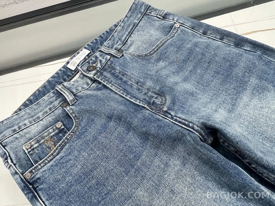 브루넬로 쿠치넬리 브루넬로 쿠치넬리 클래식 경량 캐주얼 데님 팬츠 상세 이미지