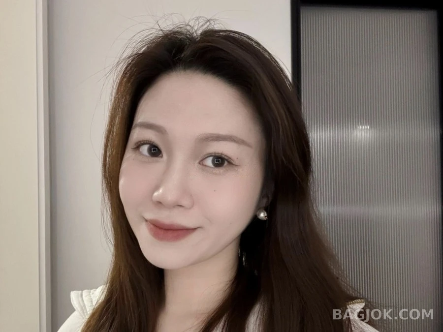 샤넬 샤넬 로고 투톤 스터드 귀걸이 상세 이미지
