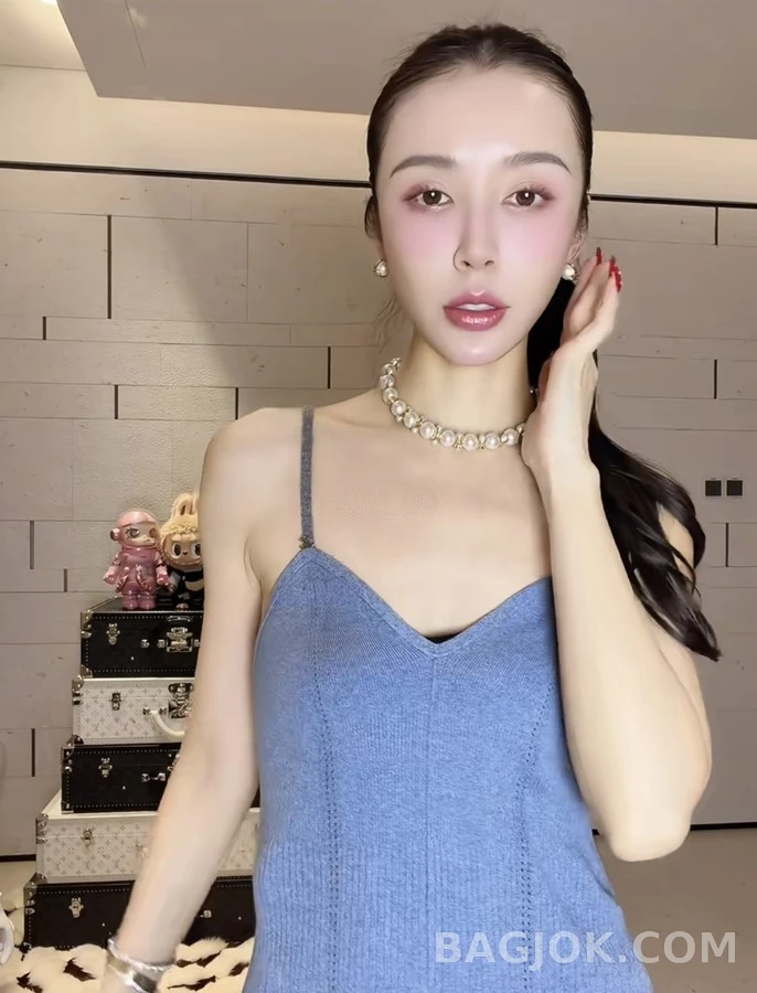 샤넬 샤넬 로고 투톤 스터드 귀걸이 상세 이미지