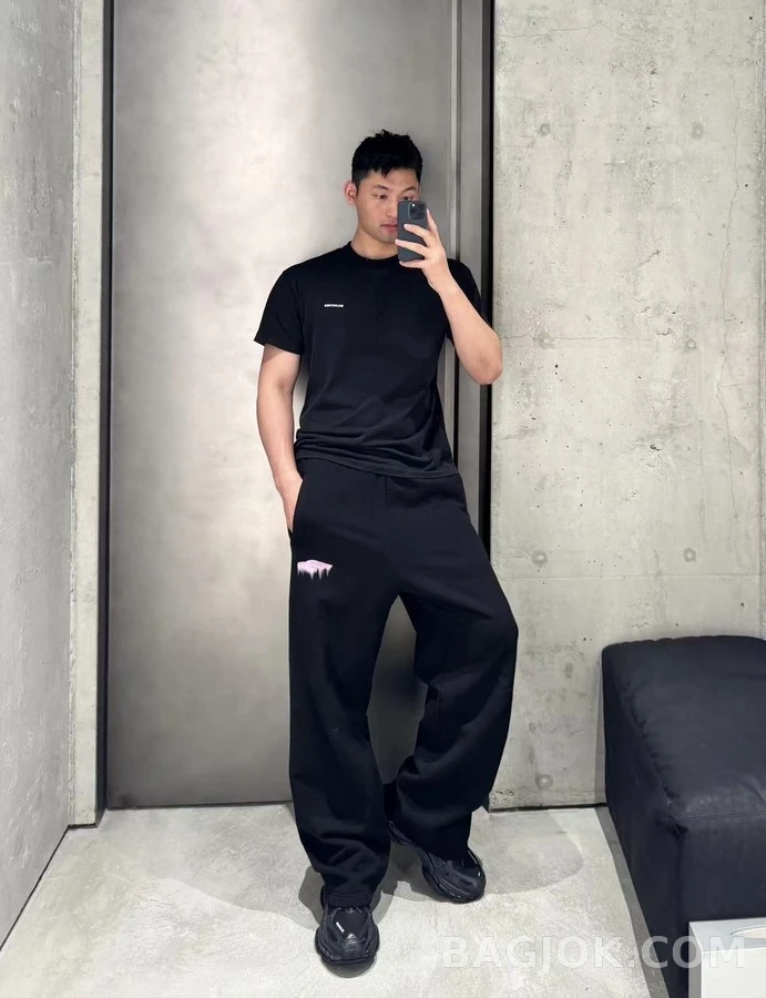 발렌시아가 발렌시아가 멜티드 프린트 트레이닝 팬츠 상세 이미지