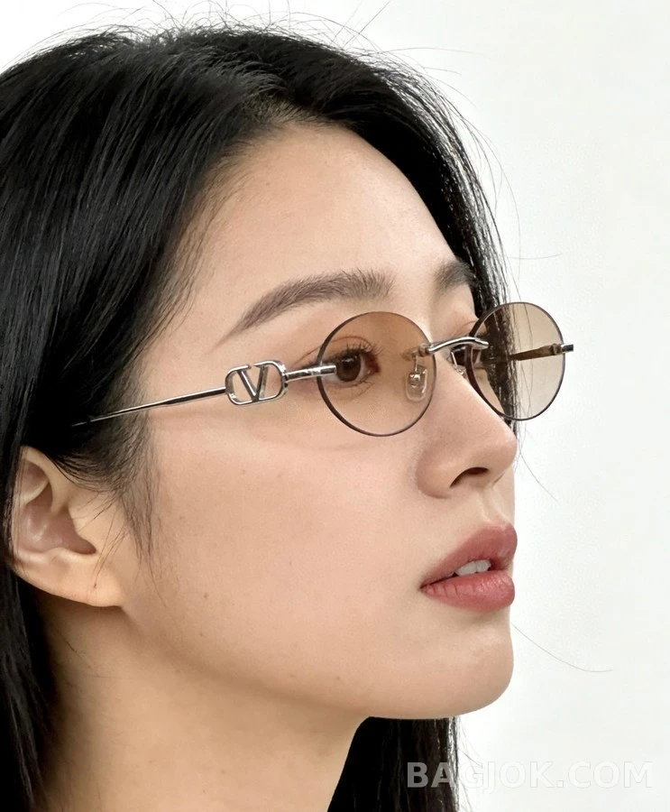 발렌티노 발렌티노 V로고 틴트 림리스 선글라스 상세 이미지