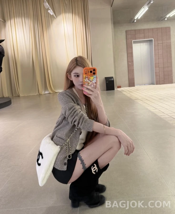 샤넬 샤넬 스웨이드 펄 로고 캡토 부츠 상세 이미지