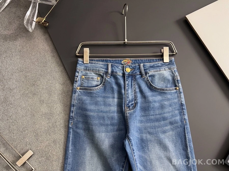 베르사체 베르사체 메두사 자수 워싱 데님 팬츠 상세 이미지