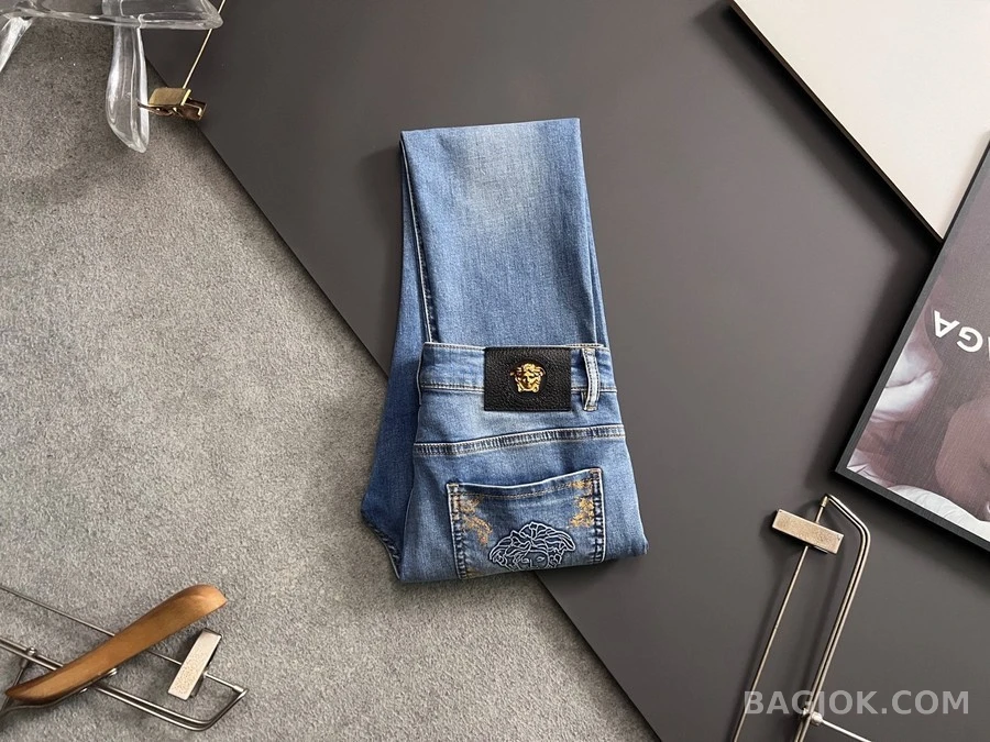 베르사체 베르사체 메두사 자수 워싱 데님 팬츠 상세 이미지