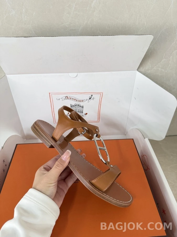에르메스 에르메스 쉐인 당크르 T스트랩 샌들 상세 이미지