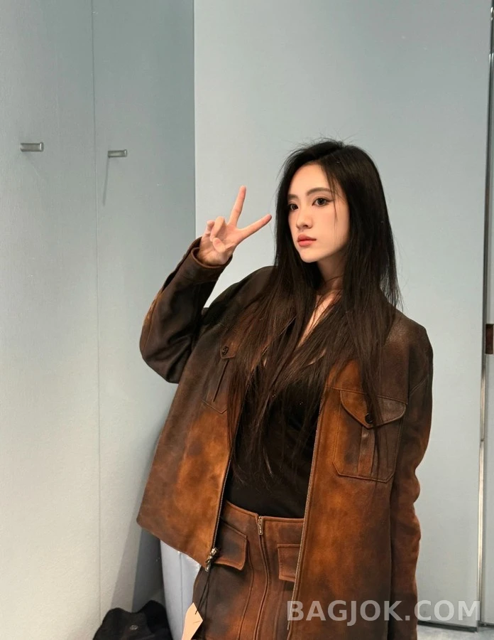 미우미우 미우미우 디스트로이드 레더 플랩 포켓 미니 스커트 상세 이미지