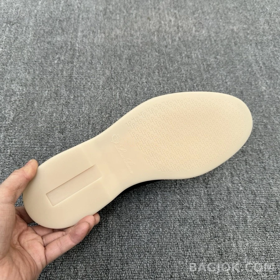 로로피아나 로로피아나 니트 모카신 로퍼 상세 이미지