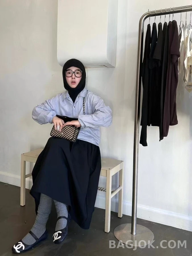 샤넬 샤넬 빅 로고 퀼팅 메리 제인 플랫 상세 이미지