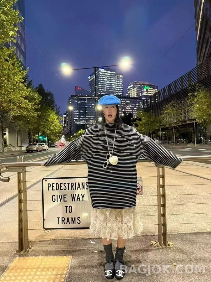샤넬 샤넬 빅 로고 퀼팅 메리 제인 플랫 상세 이미지