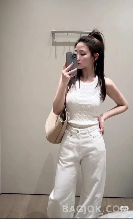 브루넬로 쿠치넬리 브루넬로 쿠치넬리 화이트 올드머니 스트레이트 데님 팬츠 상세 이미지