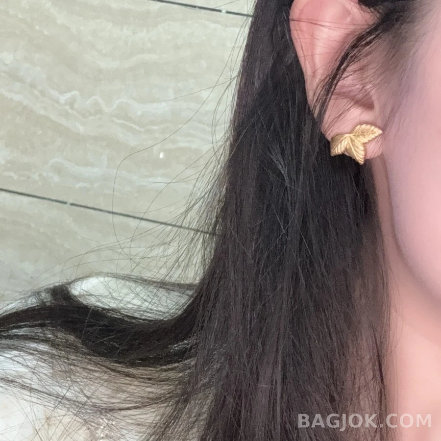 디올 디올 빈티지 나뭇잎 스터드 귀걸이 상세 이미지