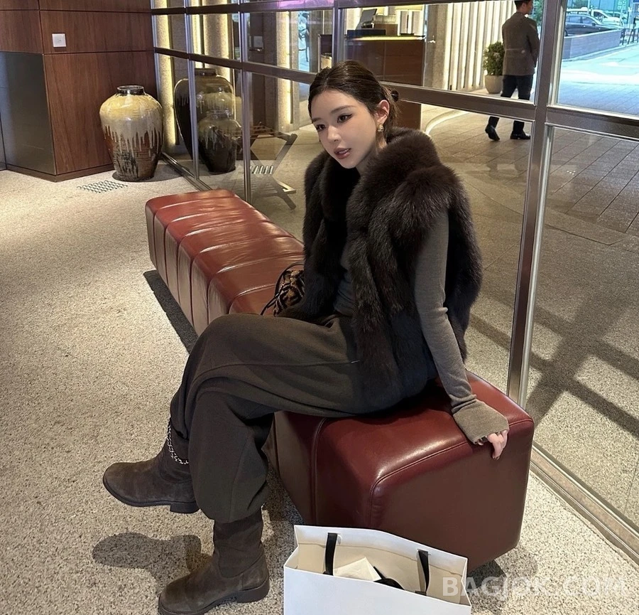 샤넬 샤넬 체인 클로버 스웨이드 앵클 부츠 상세 이미지
