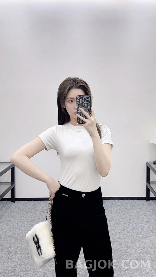 샤넬 샤넬 2025 벨벳 와이드 스트레이트 팬츠 상세 이미지
