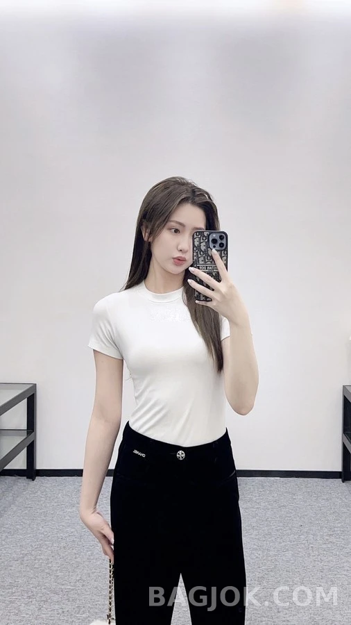 샤넬 샤넬 2025 벨벳 와이드 스트레이트 팬츠 상세 이미지