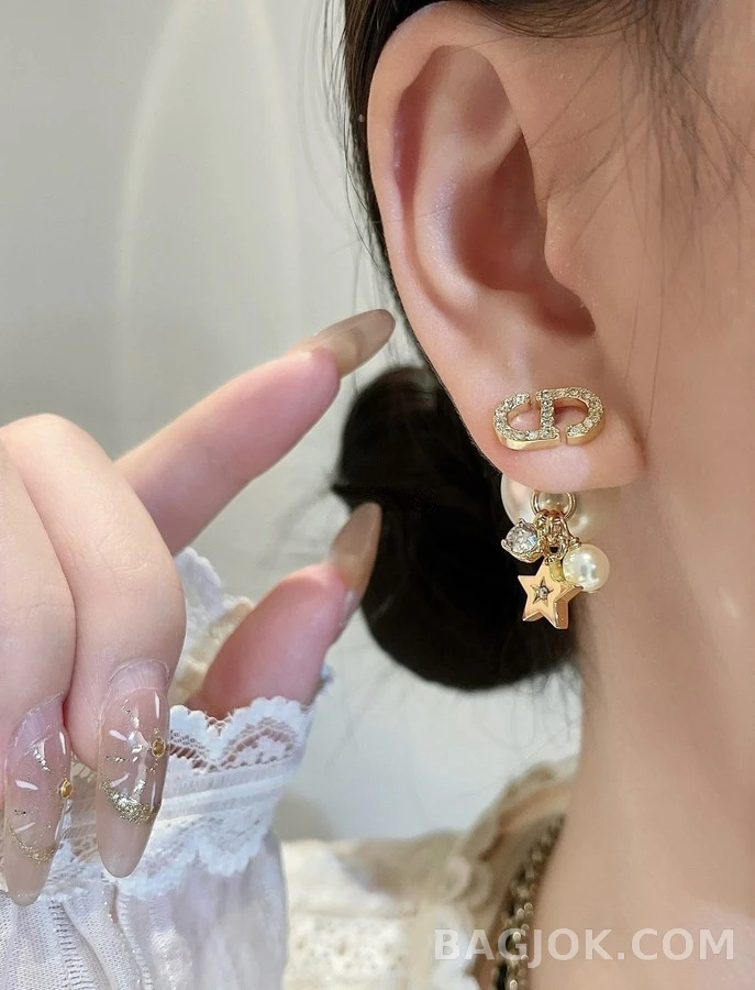 디올 디올 로고 스타 펄 귀걸이 상세 이미지