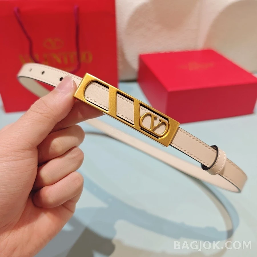 발렌티노 발렌티노 V로고 시그니처 레더 슬림 벨트 상세 이미지